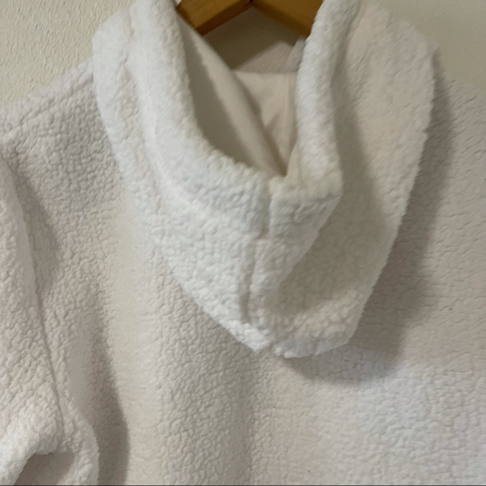 FILA White Sherpa Josephine Hoodie-Large - Picture 7 of 12